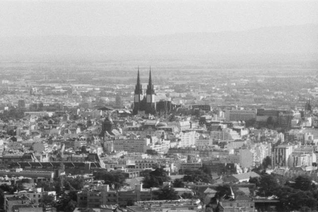Galerie 2 — Le Puy de Dôme n&b