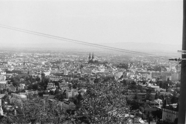 Galerie 2 — Le Puy de Dôme n&b