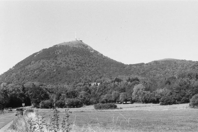 Galerie 2 — Le Puy de Dôme n&b