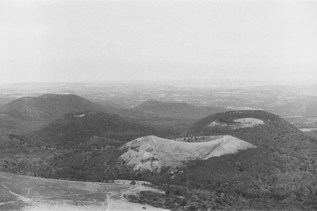 Galerie 2 — Le Puy de Dôme n&b